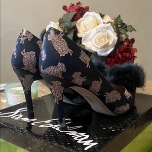 Navy blue & beige Patterned Pom-Pom Stiletto Pumps